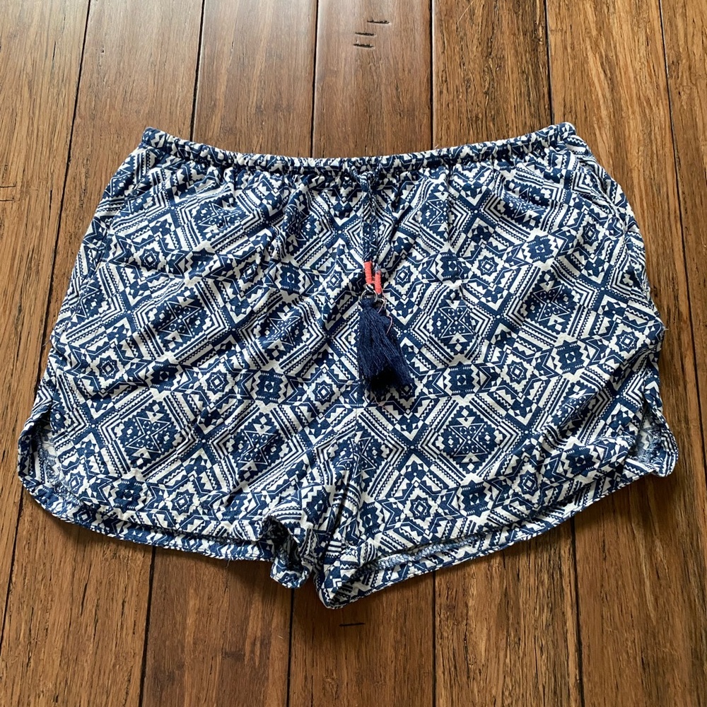 Atmosphere Shorts